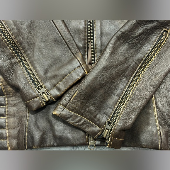 Women’s Vintage Leather Jacket Size 6 - Picture 5 of 12